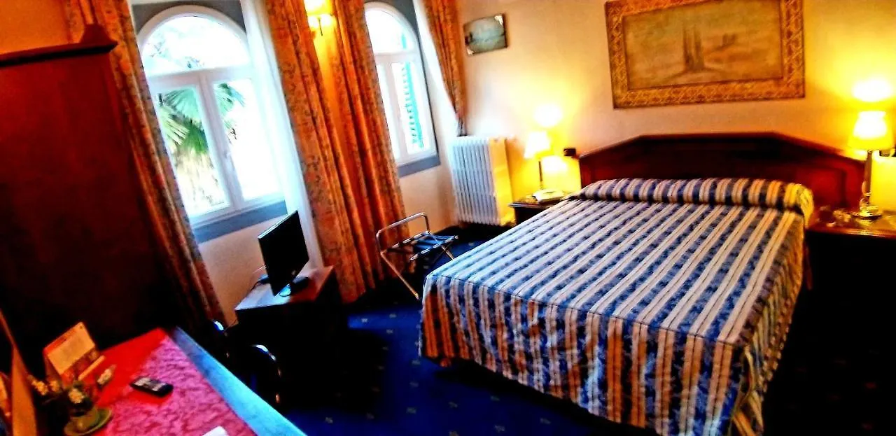 Hotel Enza Флоренция