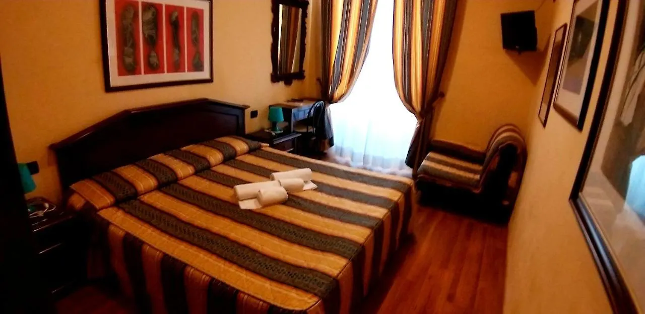 **  Hotel Enza Firenze Italia