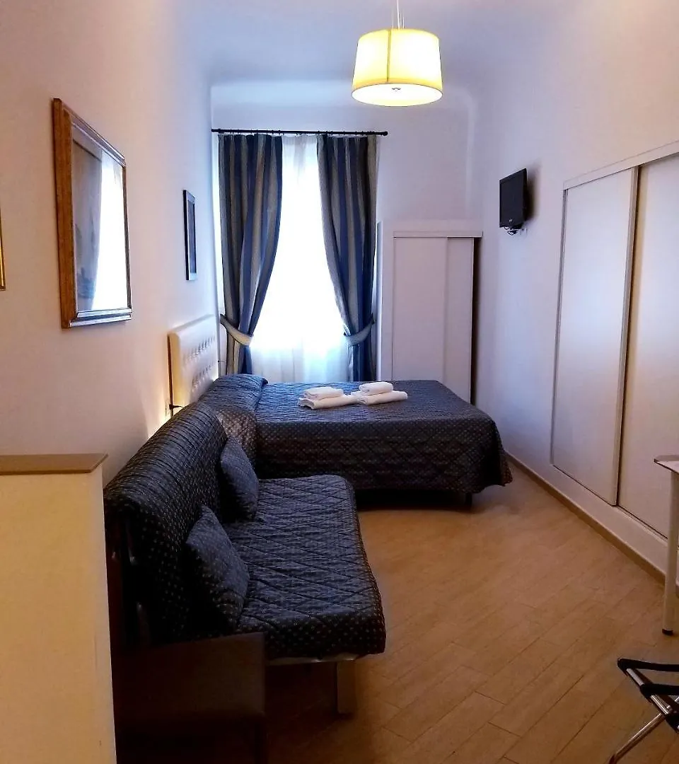 Hotel Enza Firenze 2*,