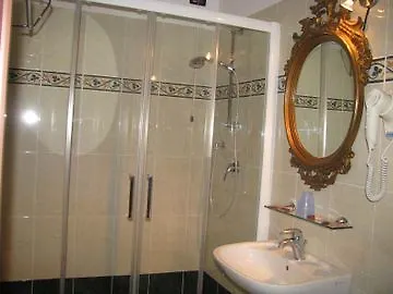 **  Hotel Enza Florence Italy